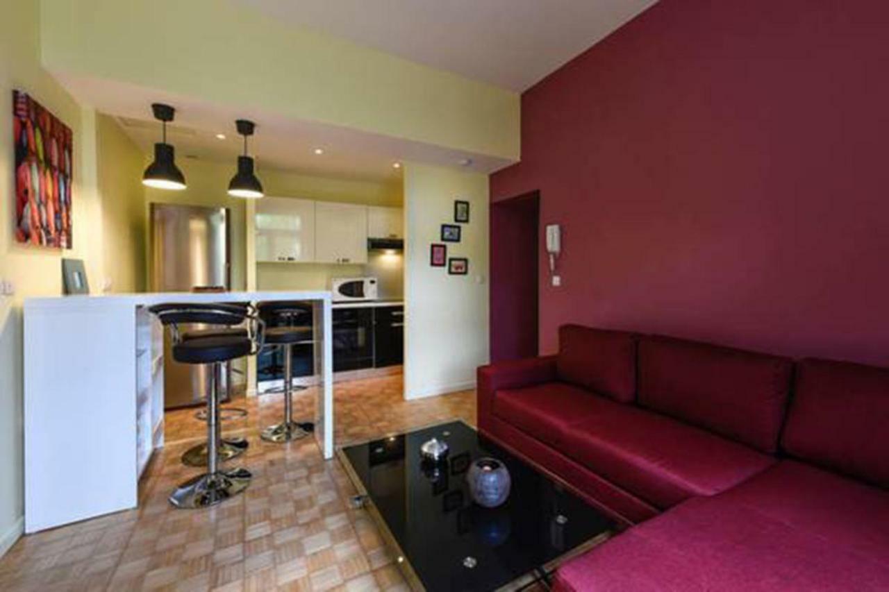 Appartement Le Chateau Mérignac Esterno foto